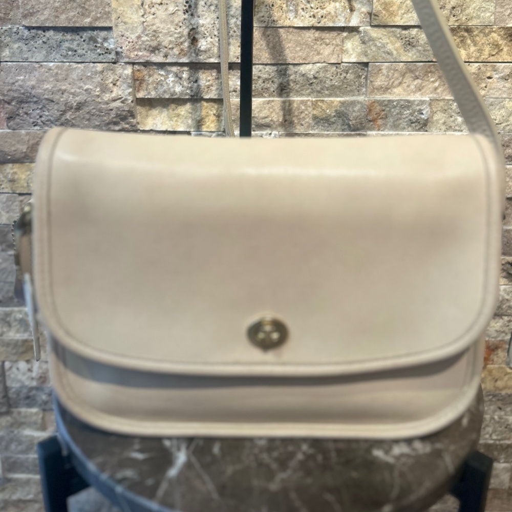 Vintage Coach City Bag #9790 Bone Ivory Cream-Excellent condition!